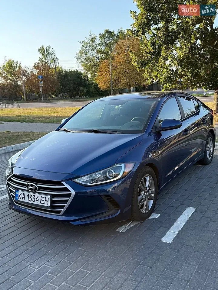 Hyundai Elantra 2018 photo 3
