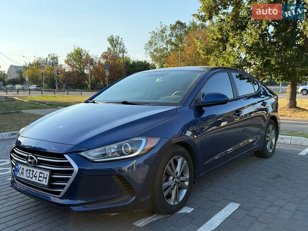 Hyundai Elantra 2018 photo 2