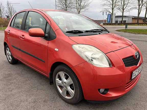 Toyota Yaris 2006 photo 4