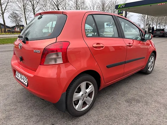 Toyota Yaris 2006 photo 5