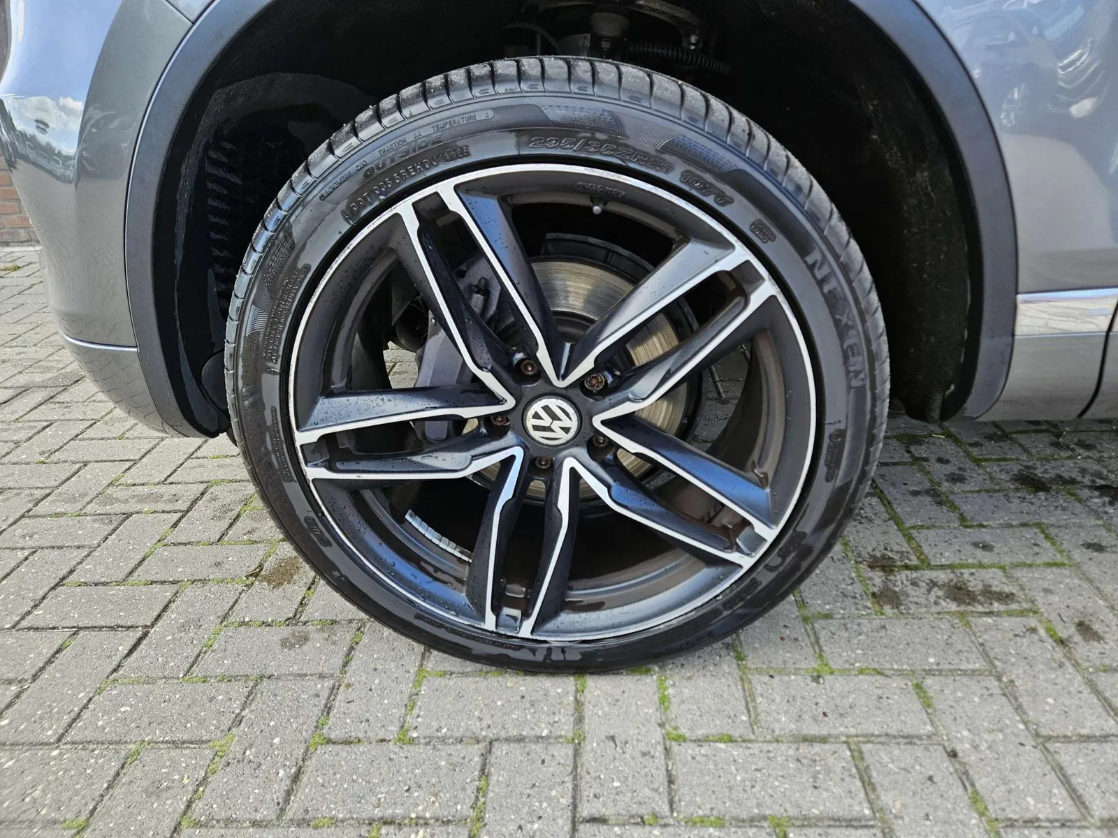 Volkswagen Touareg 2011 photo 5