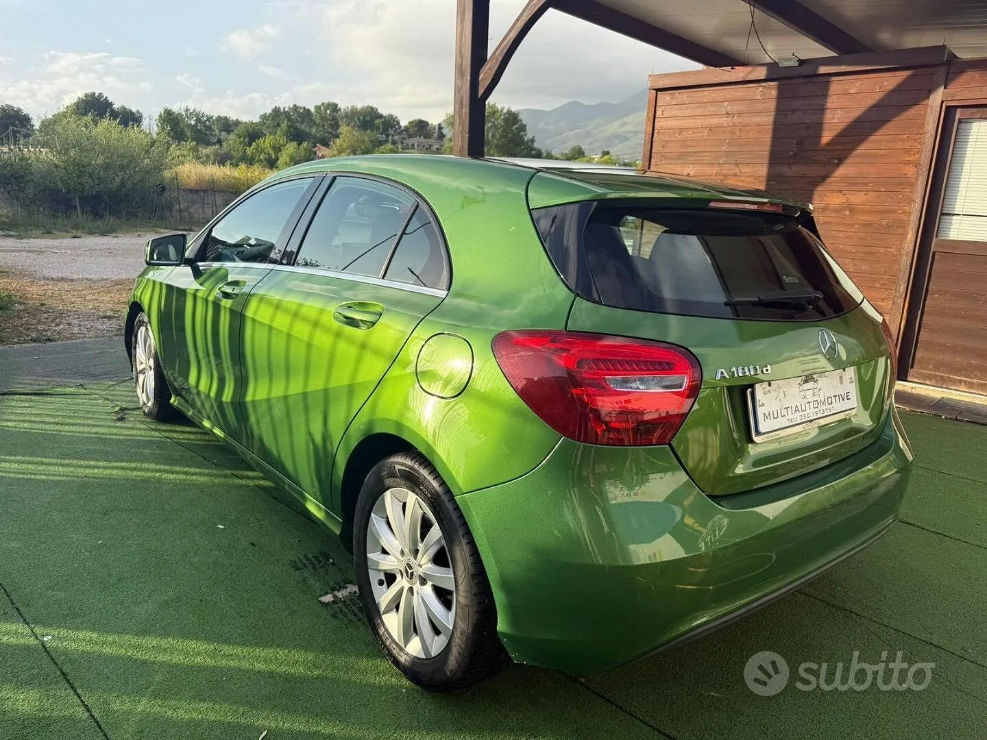 Mercedes-Benz A 180D 2016 photo 5