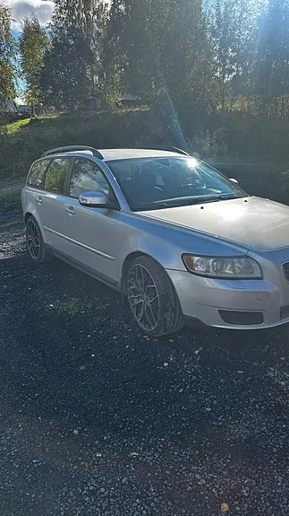 Volvo V50 2009 photo 2