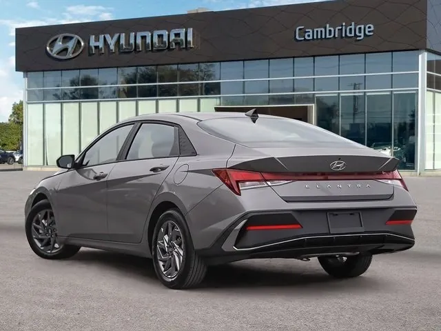Hyundai Elantra 2026 photo 4