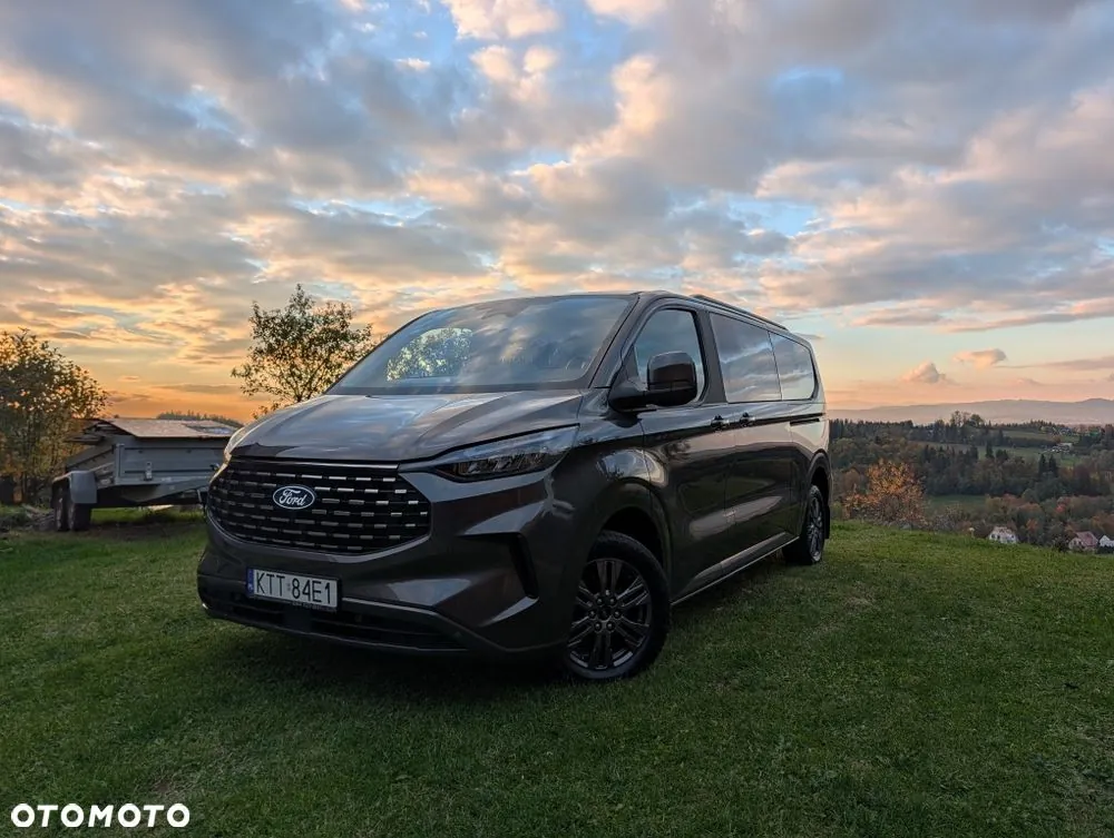 Ford Tourneo Custom 2024 photo 2