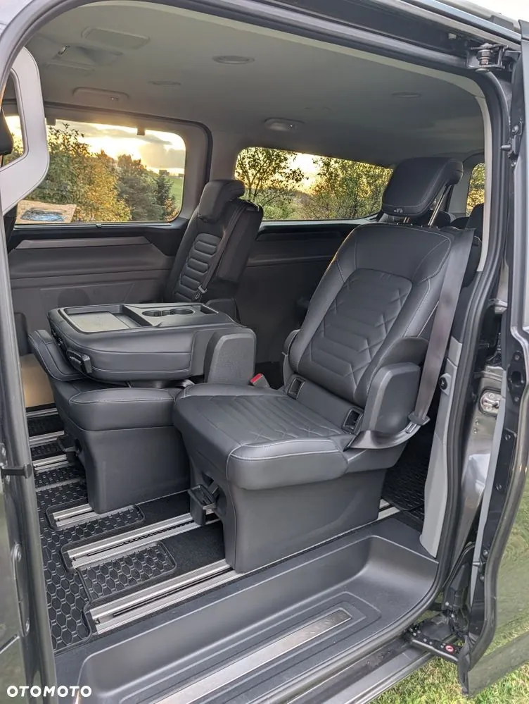Ford Tourneo Custom 2024 photo 4