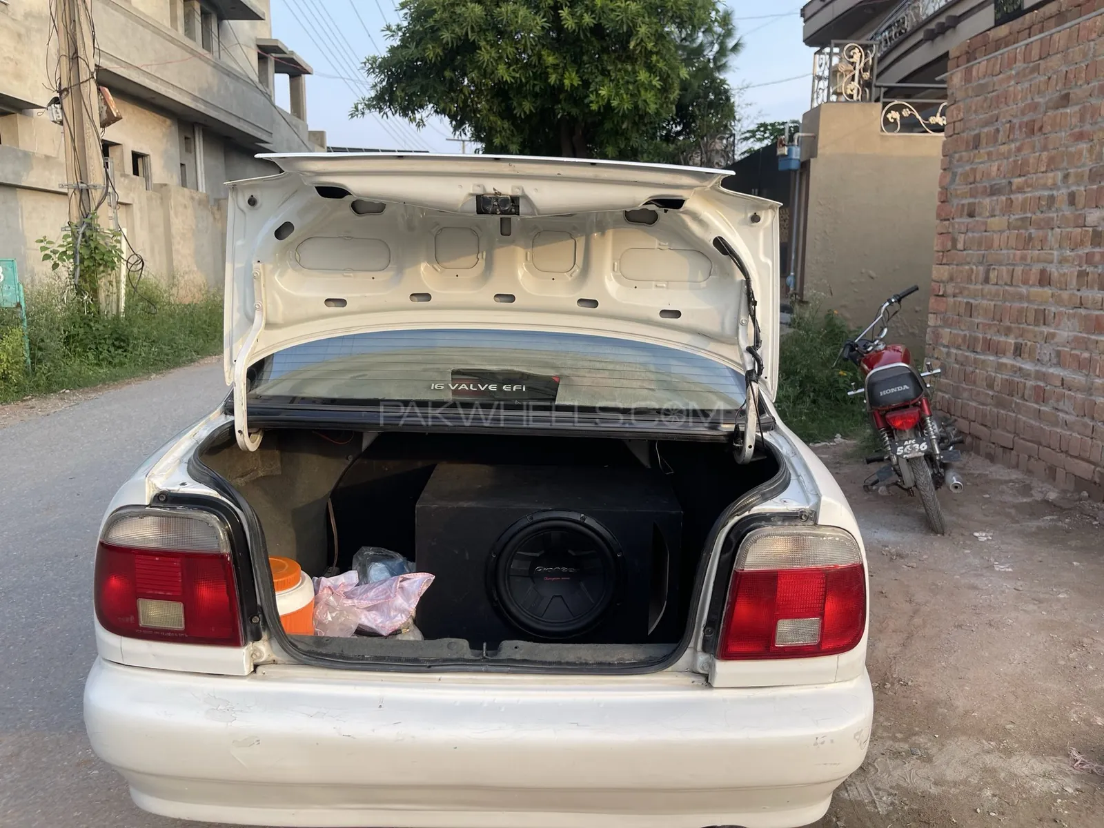 Suzuki Baleno