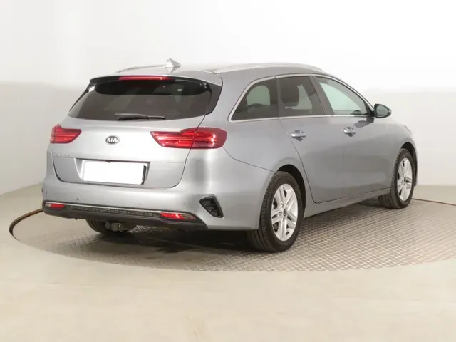 Kia Ceed Sw 2020 photo 4