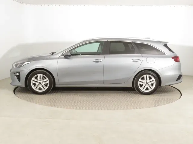 Kia Ceed Sw 2020 photo 2