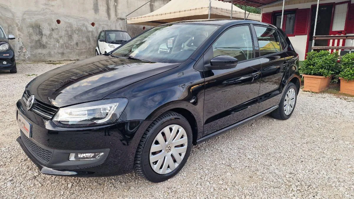 Volkswagen Polo 2011 photo 3