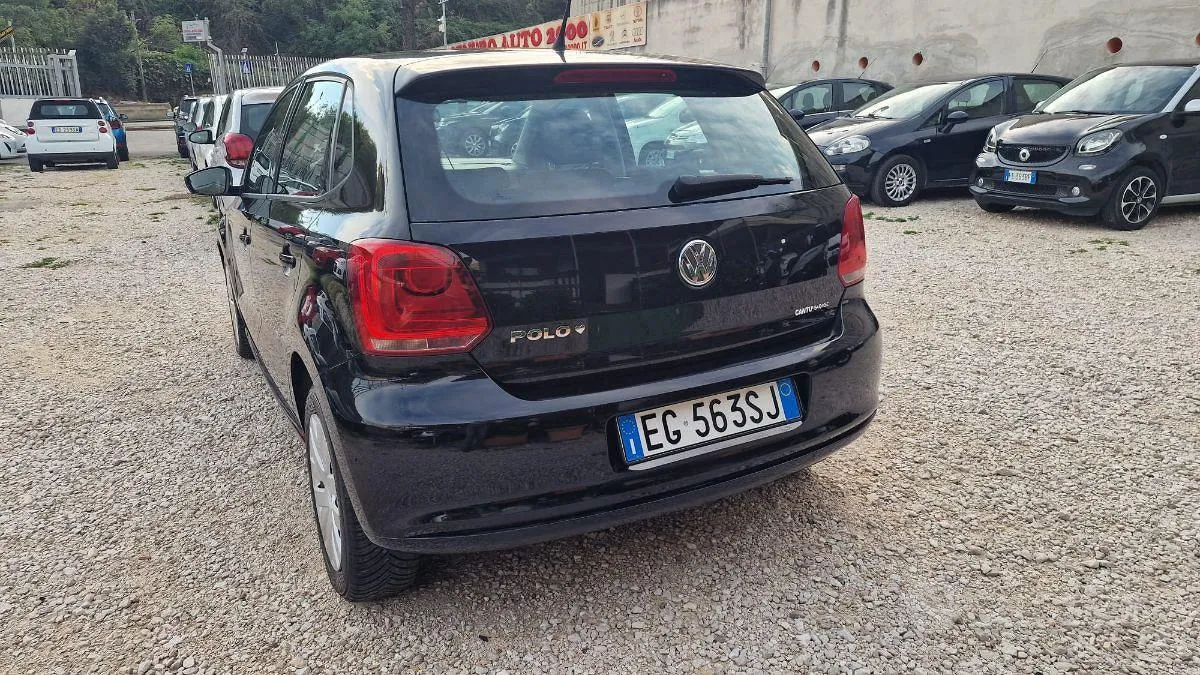 Volkswagen Polo 2011 photo 5
