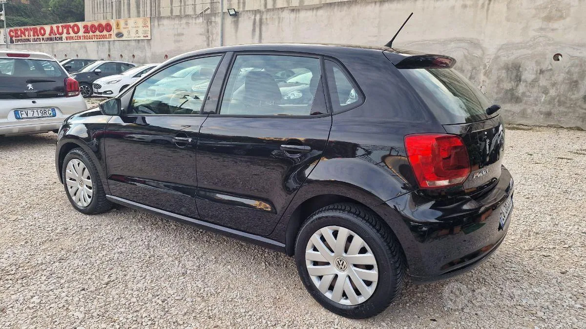 Volkswagen Polo 2011 photo 4