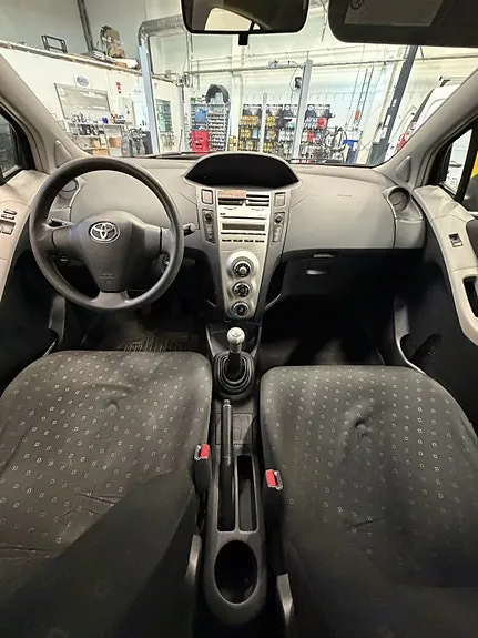 Toyota Yaris 2009 photo 4