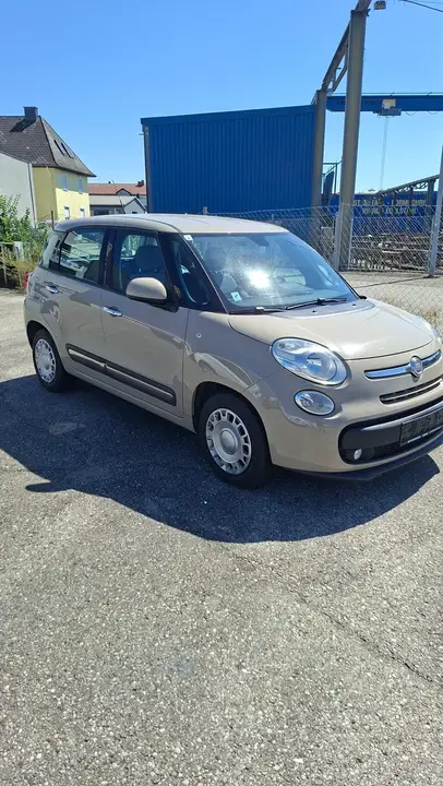 Fiat 500L 2014 photo 2