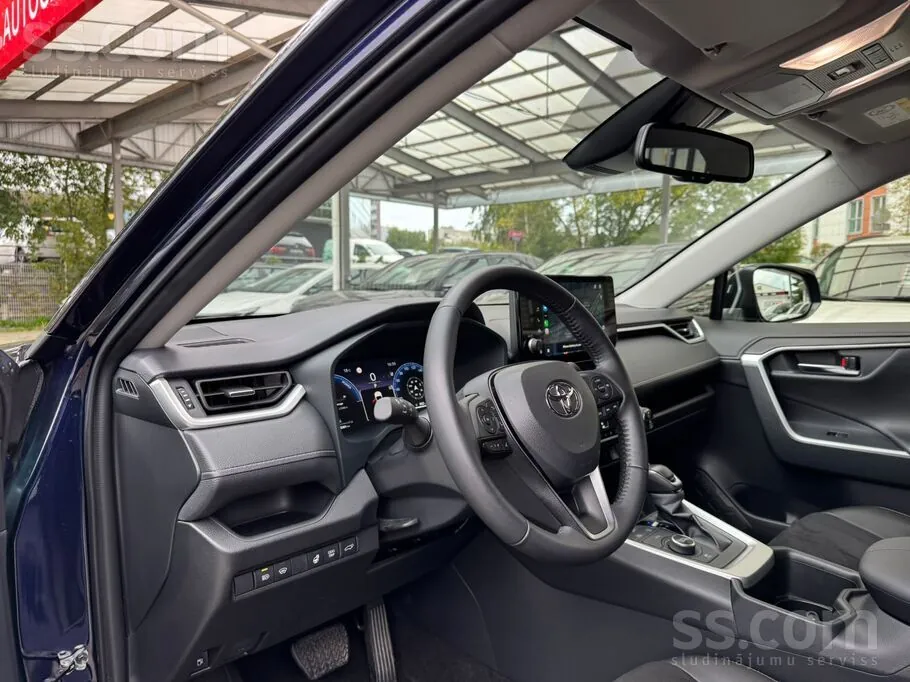 Toyota Rav4 2025 photo 5