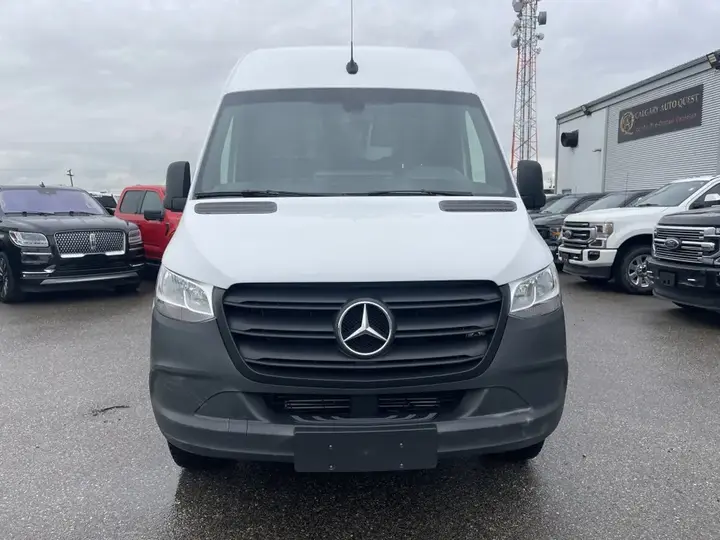 Mercedes-Benz Sprinter 2022 photo 3