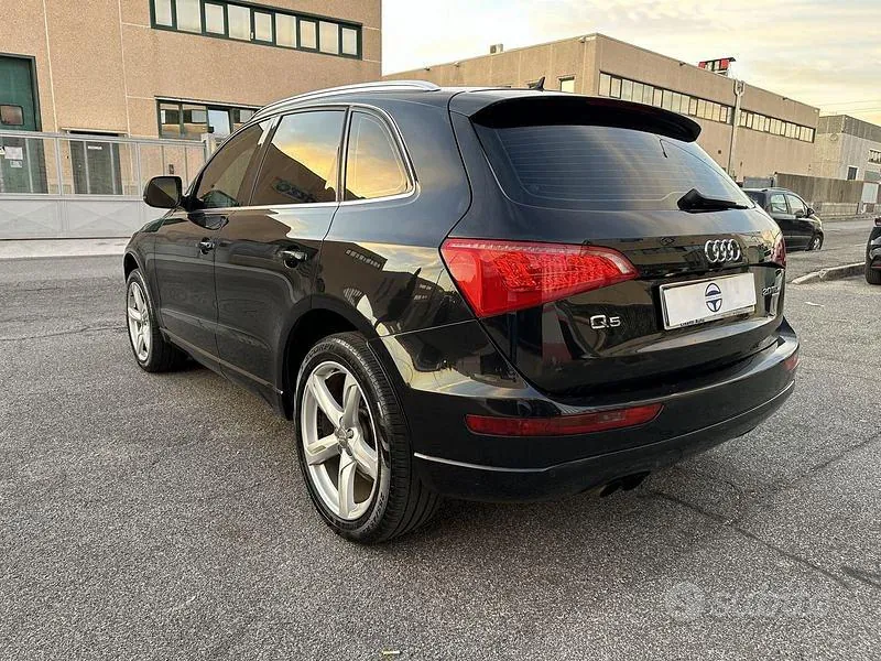 Audi Q5 2008 photo 4