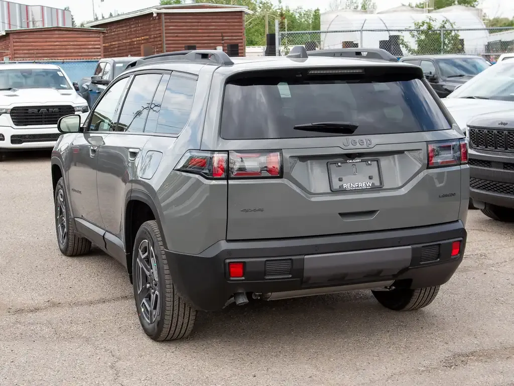 Jeep Cherokee 2026 photo 3