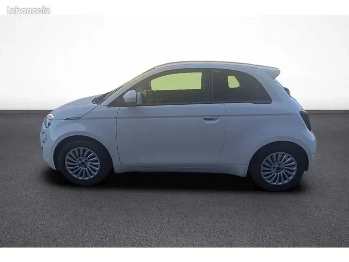 Fiat 500 2023 photo 3