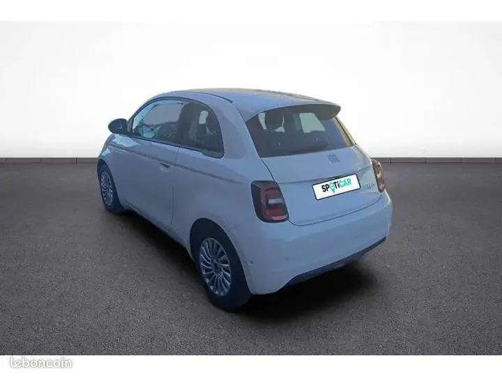 Fiat 500 2023 photo 4