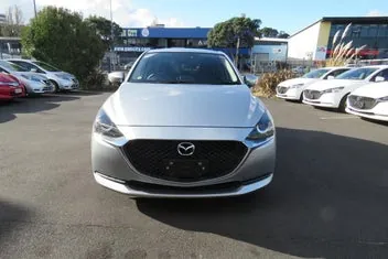 Mazda 2 2020 photo 3