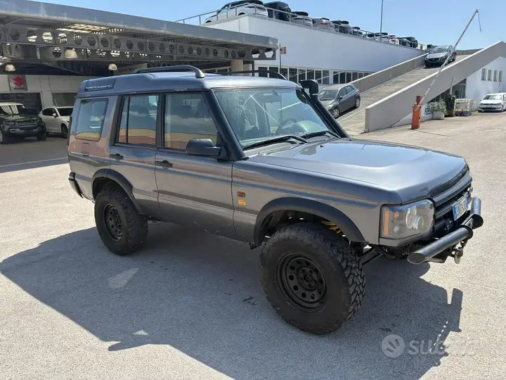 Land Rover Discovery 2003 photo 4