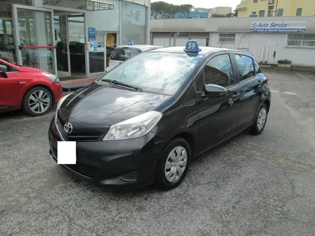 Toyota Yaris 2013 photo 4