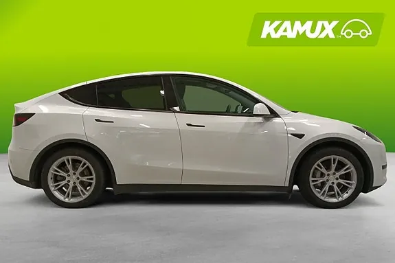 Tesla Model Y 2023 photo 2