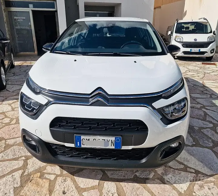 Citroen C3 2023 photo 2