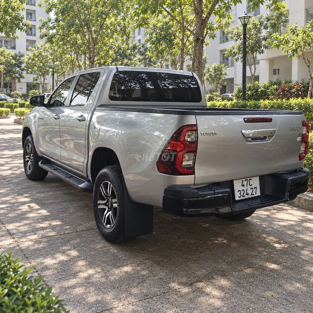 Toyota Hilux 2024 photo 3
