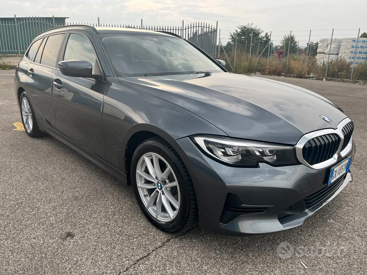 BMW 318D 2022 photo 3