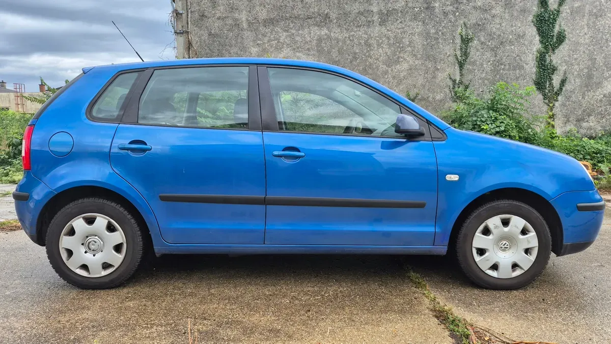 Volkswagen Polo 2003 photo 2