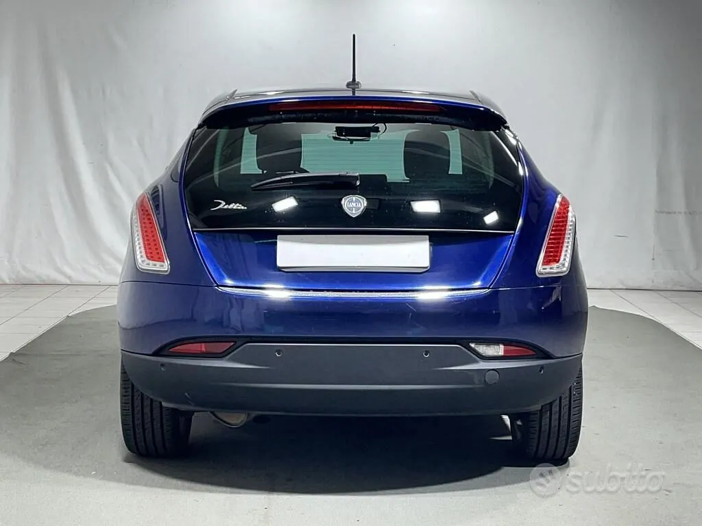 Lancia Delta 2010 photo 4