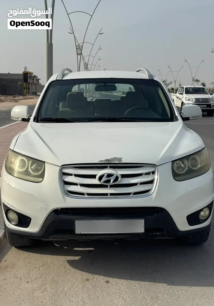 Hyundai Santa Fe 2012 photo 2