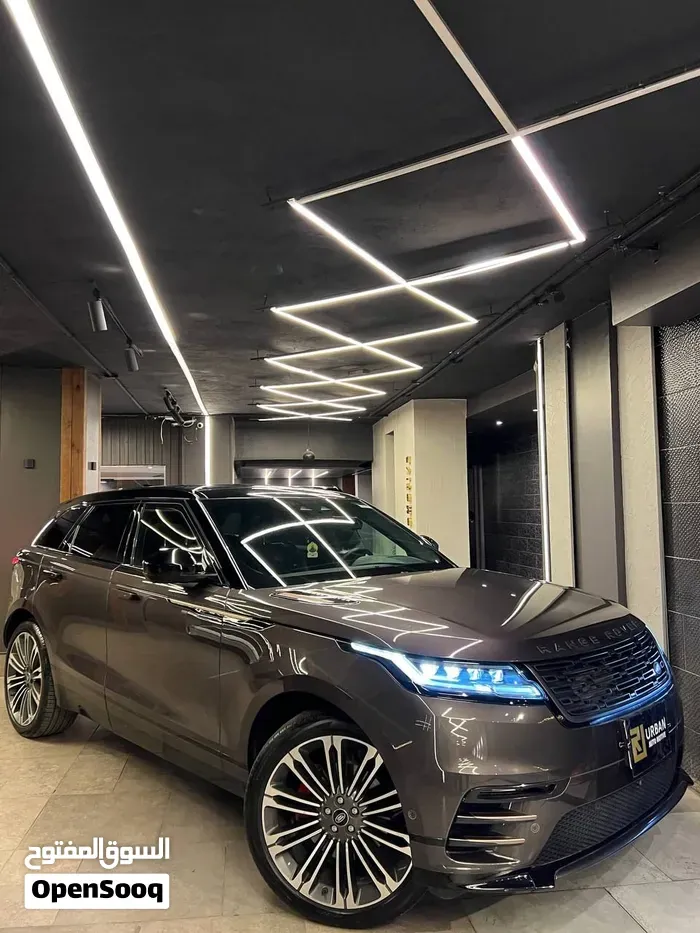 Land Rover Range Rover Velar 2024 photo 2