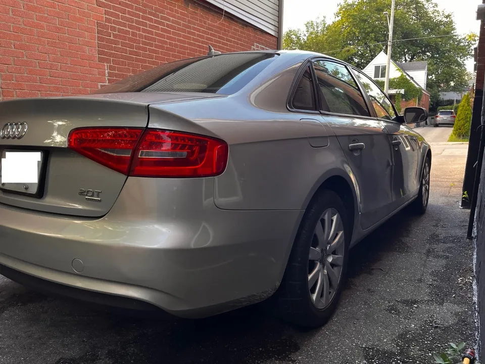 Audi A4 2013 photo 2