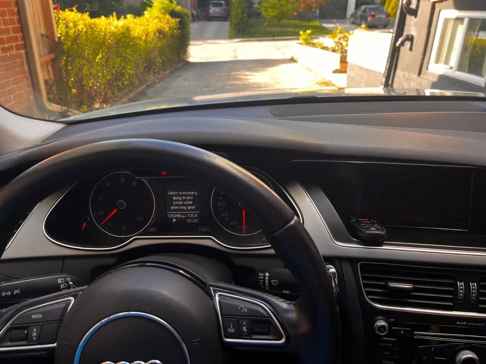 Audi A4 2013 photo 5