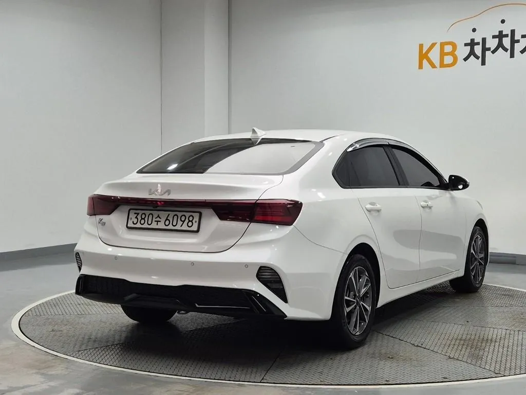 Kia K3 2022 photo 3