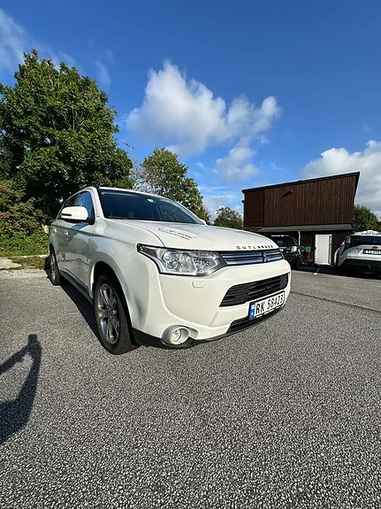Mitsubishi Outlander 2013 photo 4