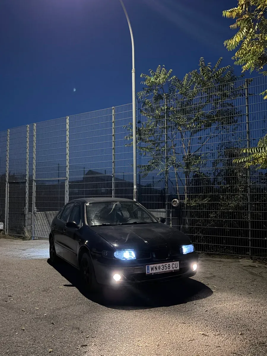 Seat Leon 2005 photo 3
