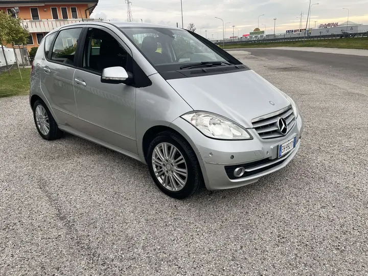 Mercedes-Benz A 180 Cdi Executive 2011 photo 3