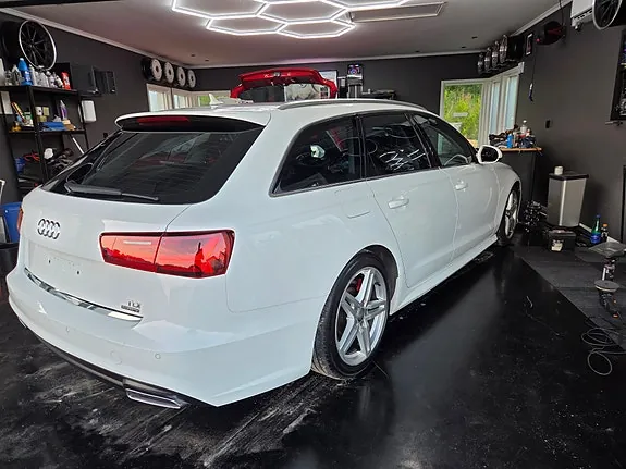 Audi A6 2017 photo 2