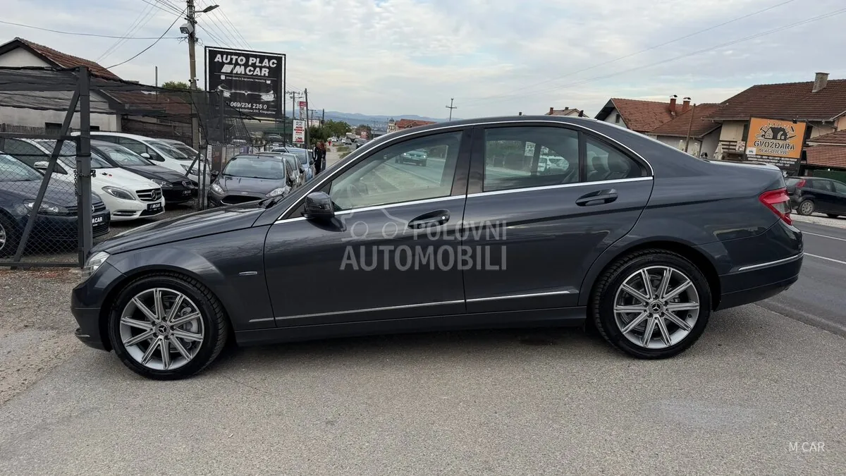 Mercedes-Benz C 200 2010 photo 3