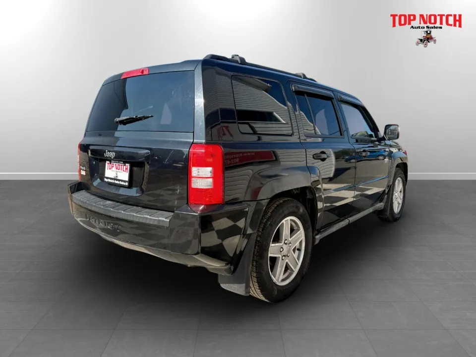 Jeep Patriot 2010 photo 4
