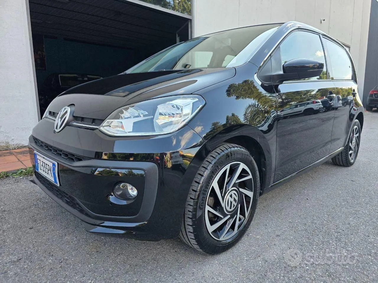 Volkswagen Up 2020 photo 3