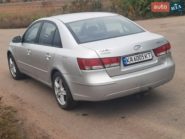 Hyundai Sonata 2008 photo 3