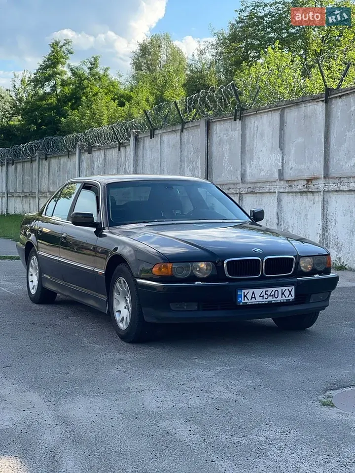 BMW 7 Series 2001 photo 2