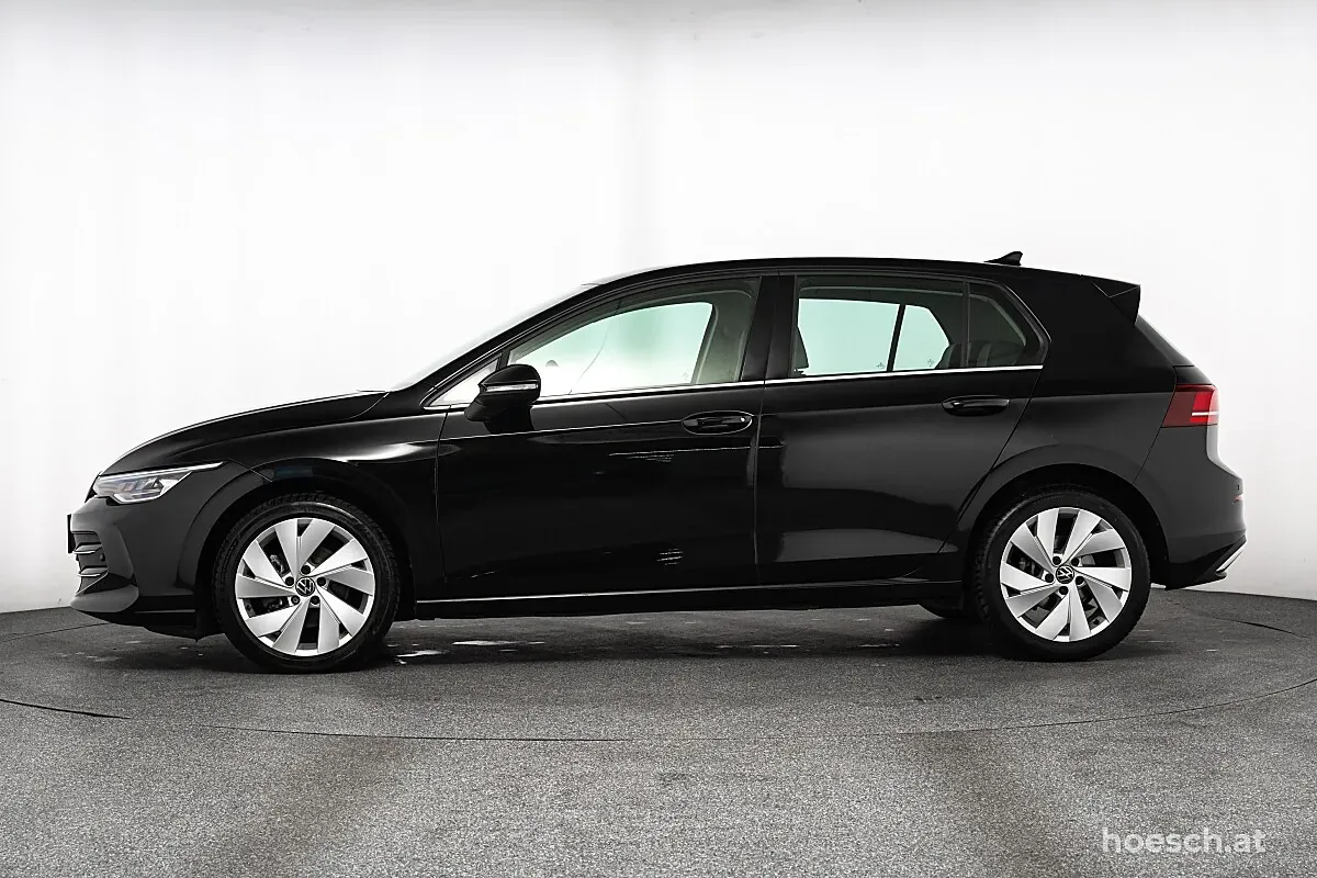Volkswagen Golf 2025 photo 3