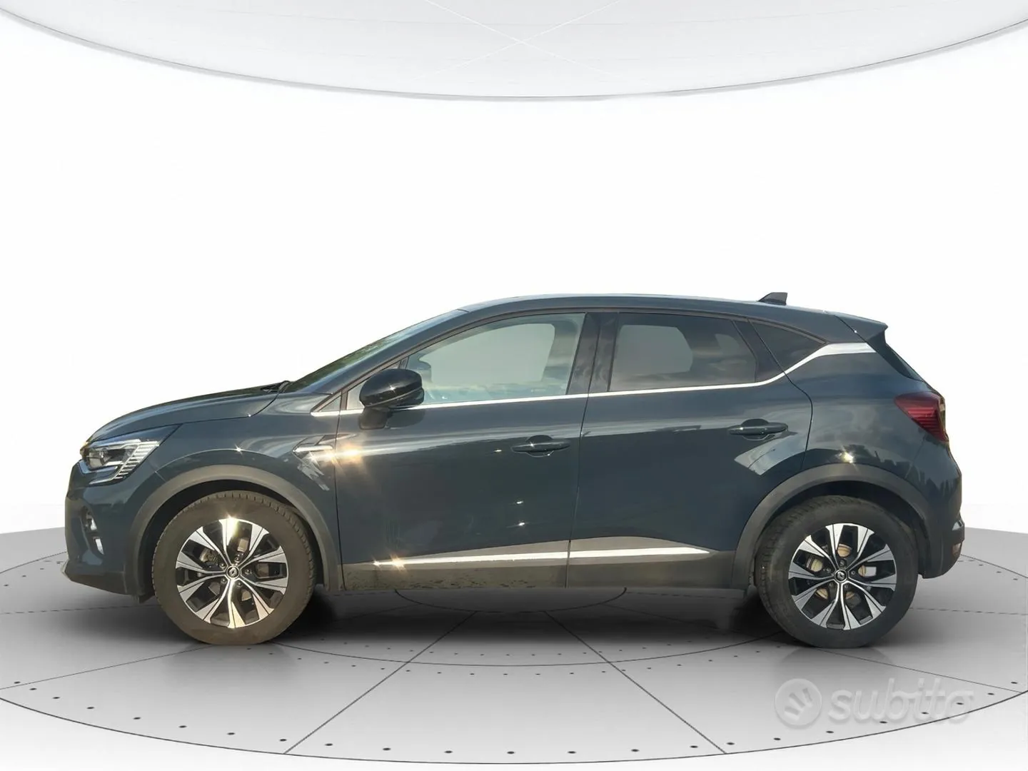 Renault Captur 2023 photo 2