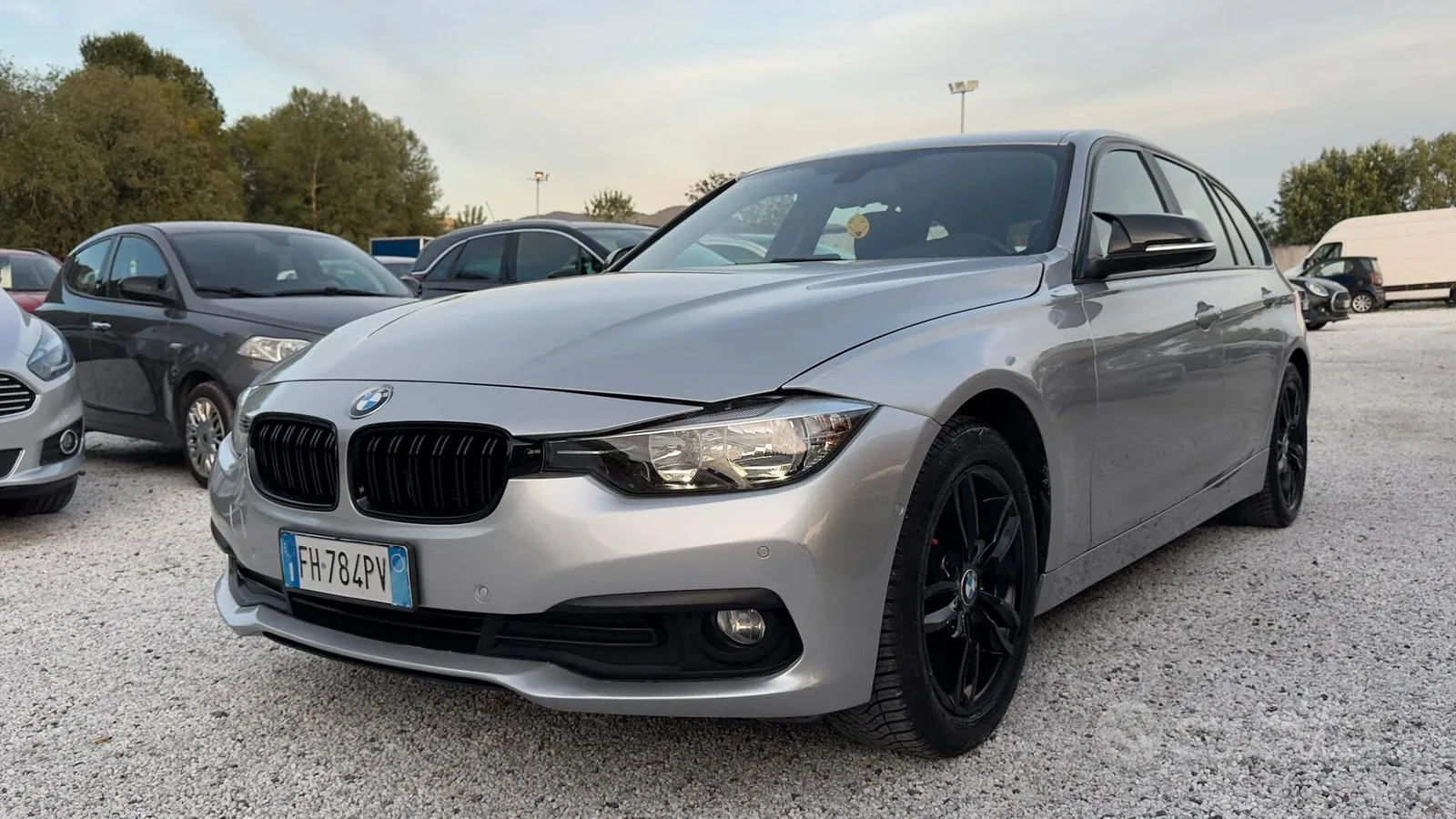 BMW 318 2017 photo 2